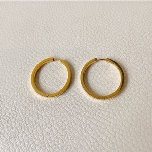 20mm Gold Flat Huggie Hoop Earrings
